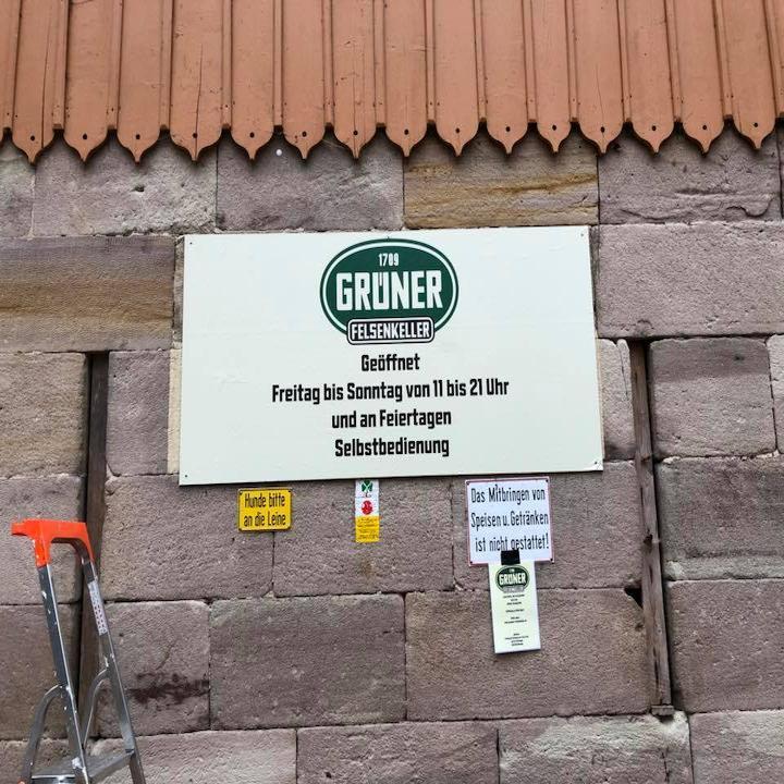 Grüner Felsenkeller